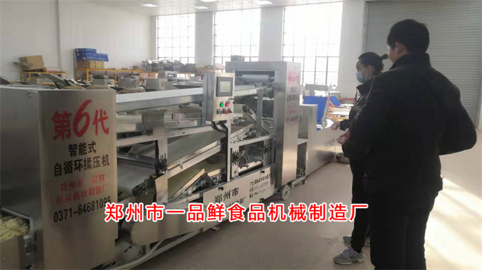 浙江臺(tái)州客戶張先生定購350型自動(dòng)疊片燴面機(jī)(圖4) 浙江臺(tái)州客戶張先生定購350型自動(dòng)疊片燴面機(jī)(圖4)