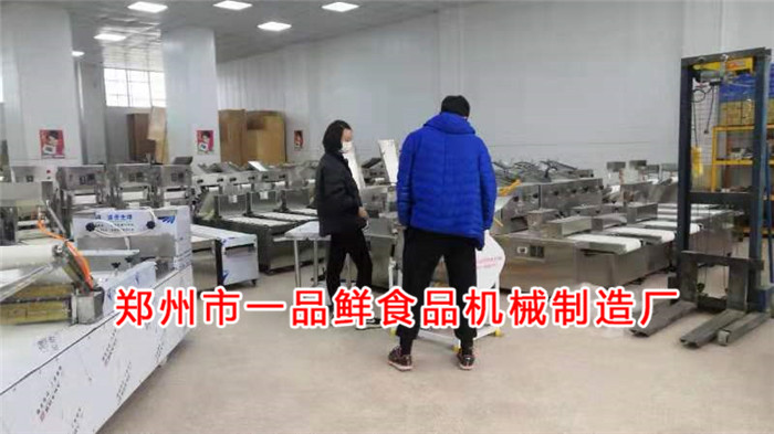 洛陽客戶訂購350型全套燴面機(jī)(圖1) 洛陽客戶訂購350型全套燴面機(jī)(圖1)