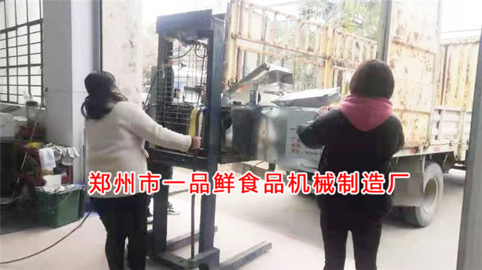 客戶訂購飯店用燴面機當天就發(fā)貨了(圖3) 客戶訂購飯店用燴面機當天就發(fā)貨了(圖3)