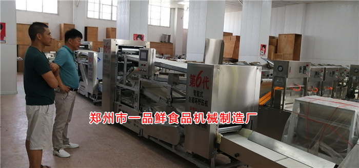 浙江客戶考察多功能大型面食設(shè)備 浙江客戶考察多功能大型面食設(shè)備